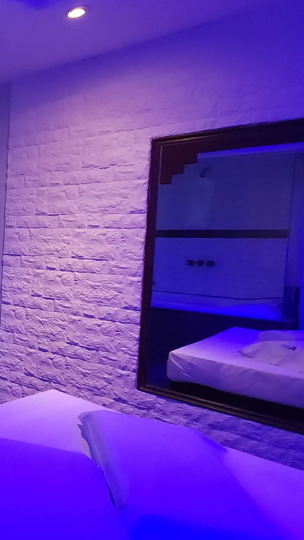 Hotel por horas en Mataderos con cochera cerrada e intimidad