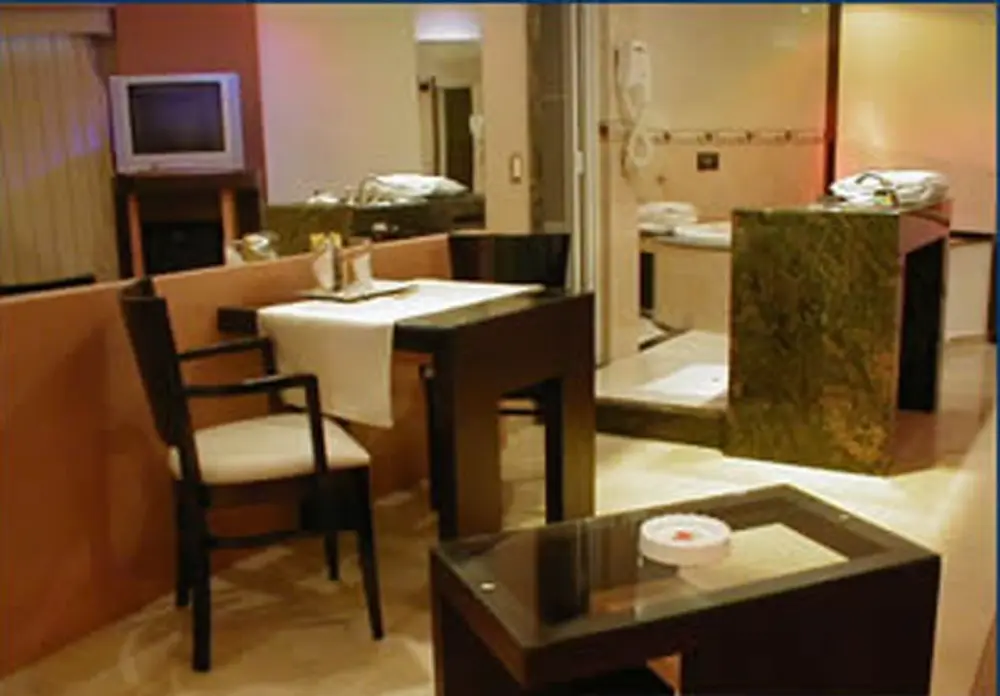 Suite pareja con cochera privada en Mataderos