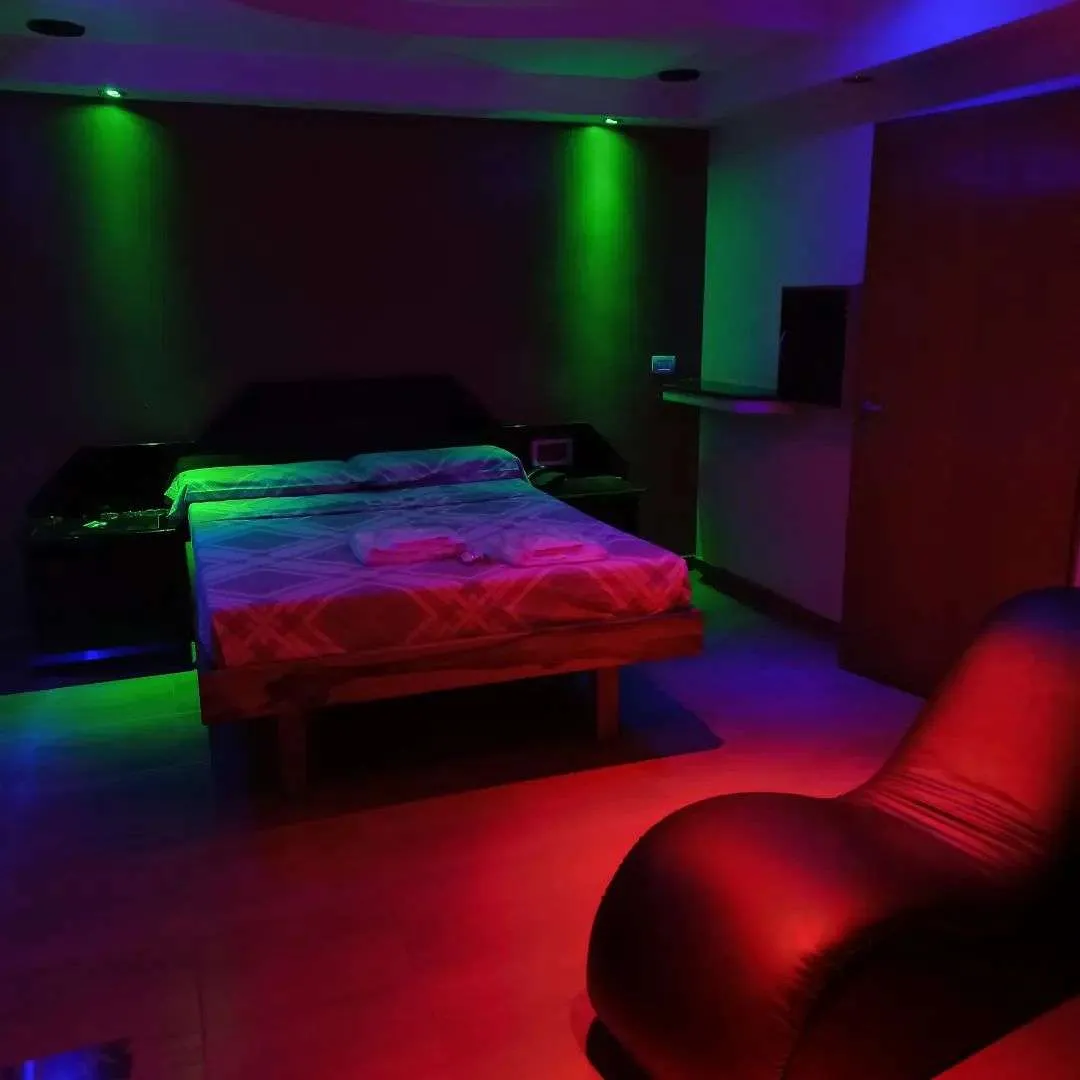 Cochera cercana y ambiente íntimo en Once