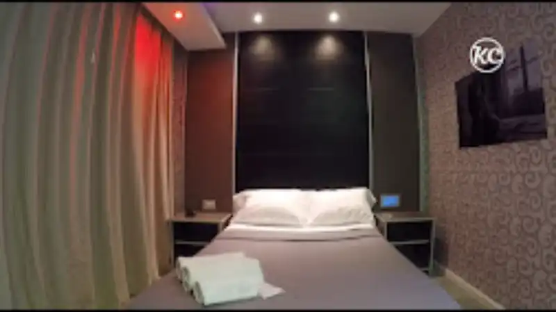 Suite con jacuzzi ideal para parejas en albergue transitorio en Retiro