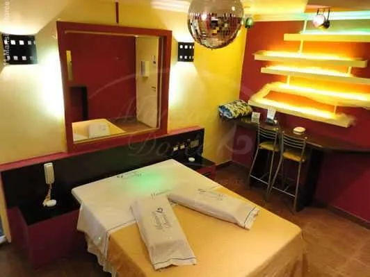 Suite junior con jacuzzi y TV en Flores