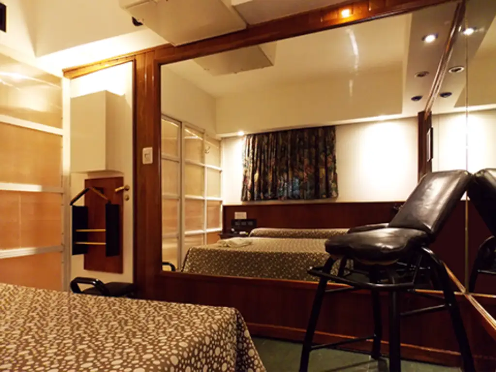 Suite clásica y cómoda en telo Siglo XX Constitución