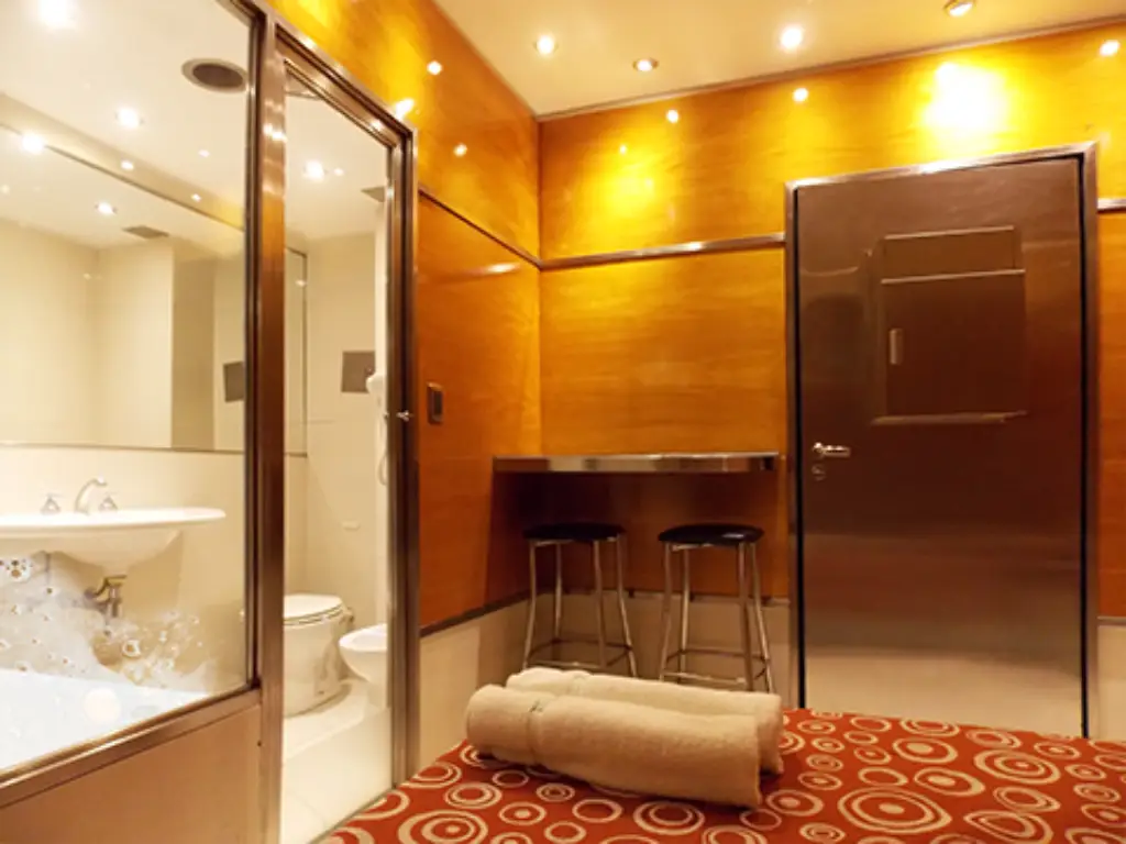 Cochera cerrada y ambiente íntimo en Siglo XX