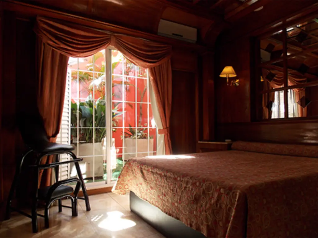 Habitación romántica con desayuno en hotel por horas Siglo XX Constitución