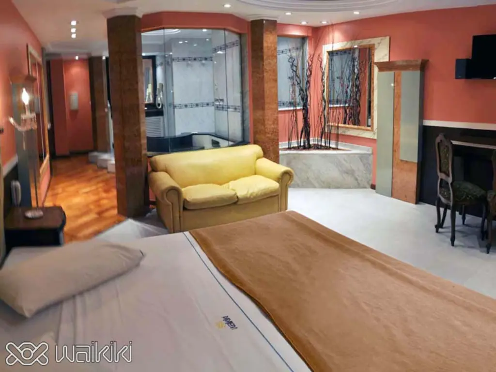 Suite con bañera de lujo para escapadas en Caballito