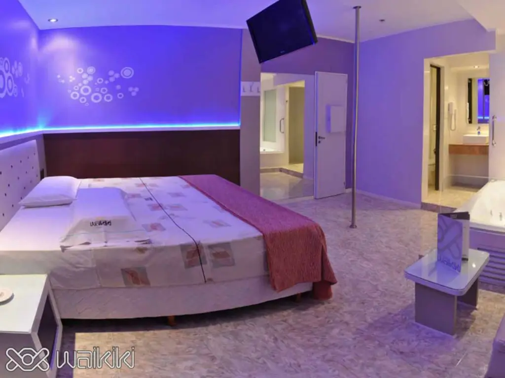 Detalles modernos en suite íntima para parejas, Caballito