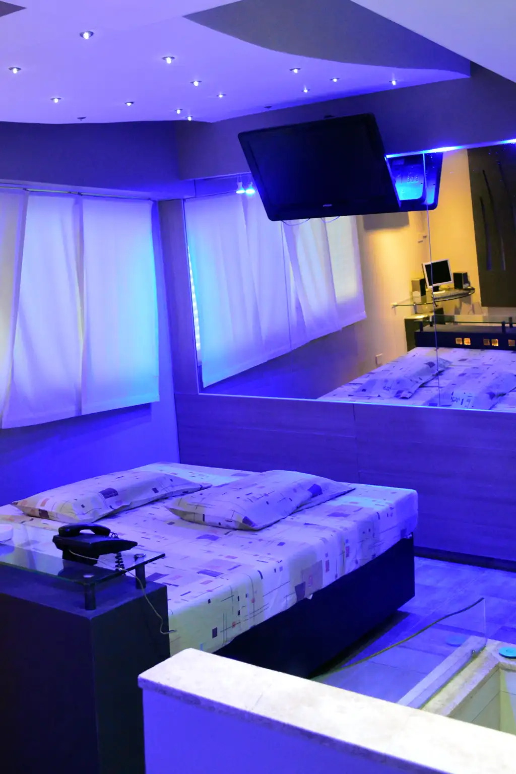 Telo romántico en Villa Urquiza con habitación temática en Hotel Zeta