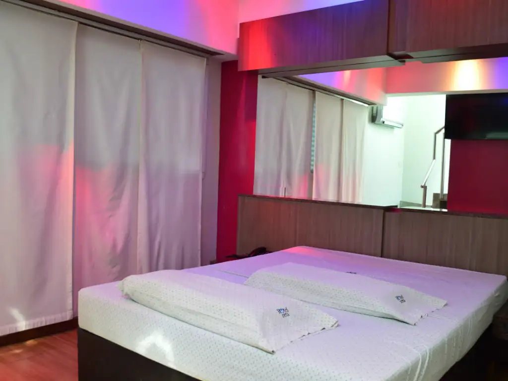 Habitación íntima con cochera privada en Villa Urquiza