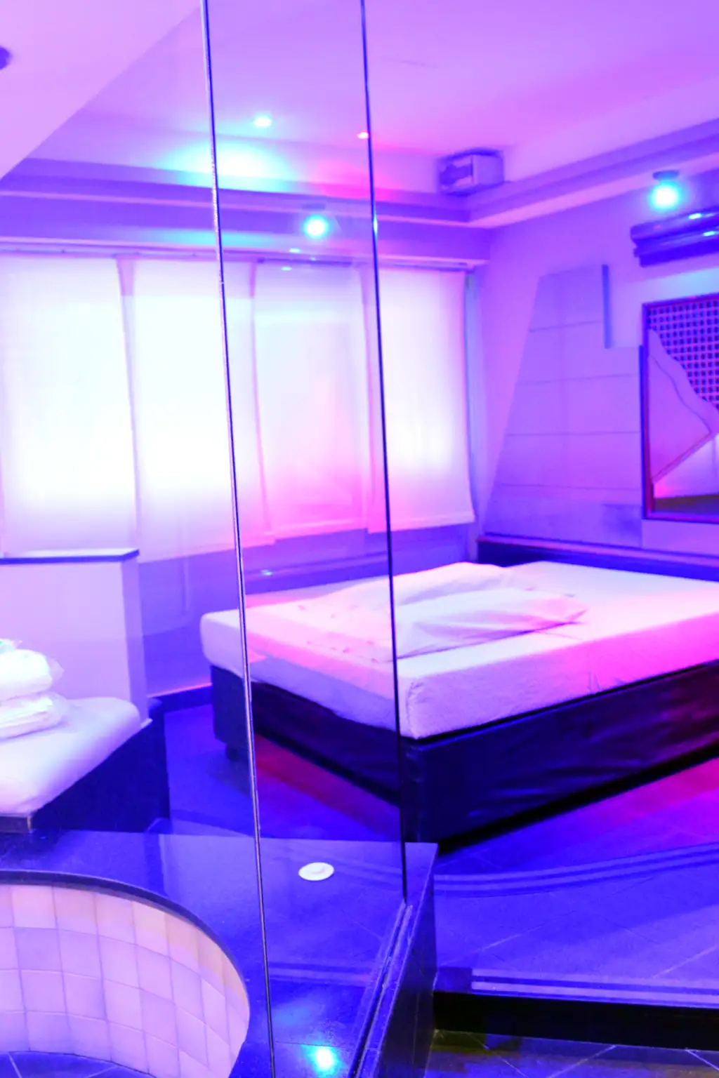 Hotel Zeta en Urquiza con suite moderna y frigobar