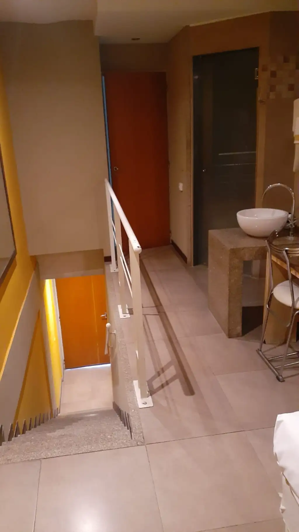 Cochera privada en albergue Bond Matheu