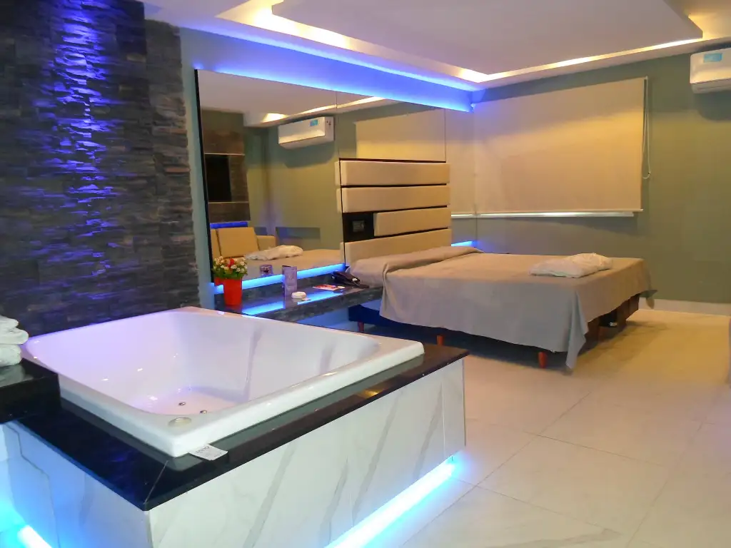 Suite con hidromasaje en Don Torcuato