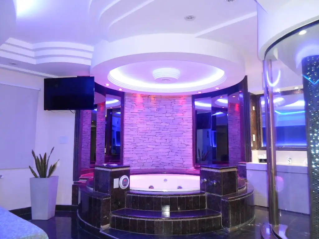 Suite temática para parejas en hotel, telo y albergue transitorio Classic en Don Torcuato