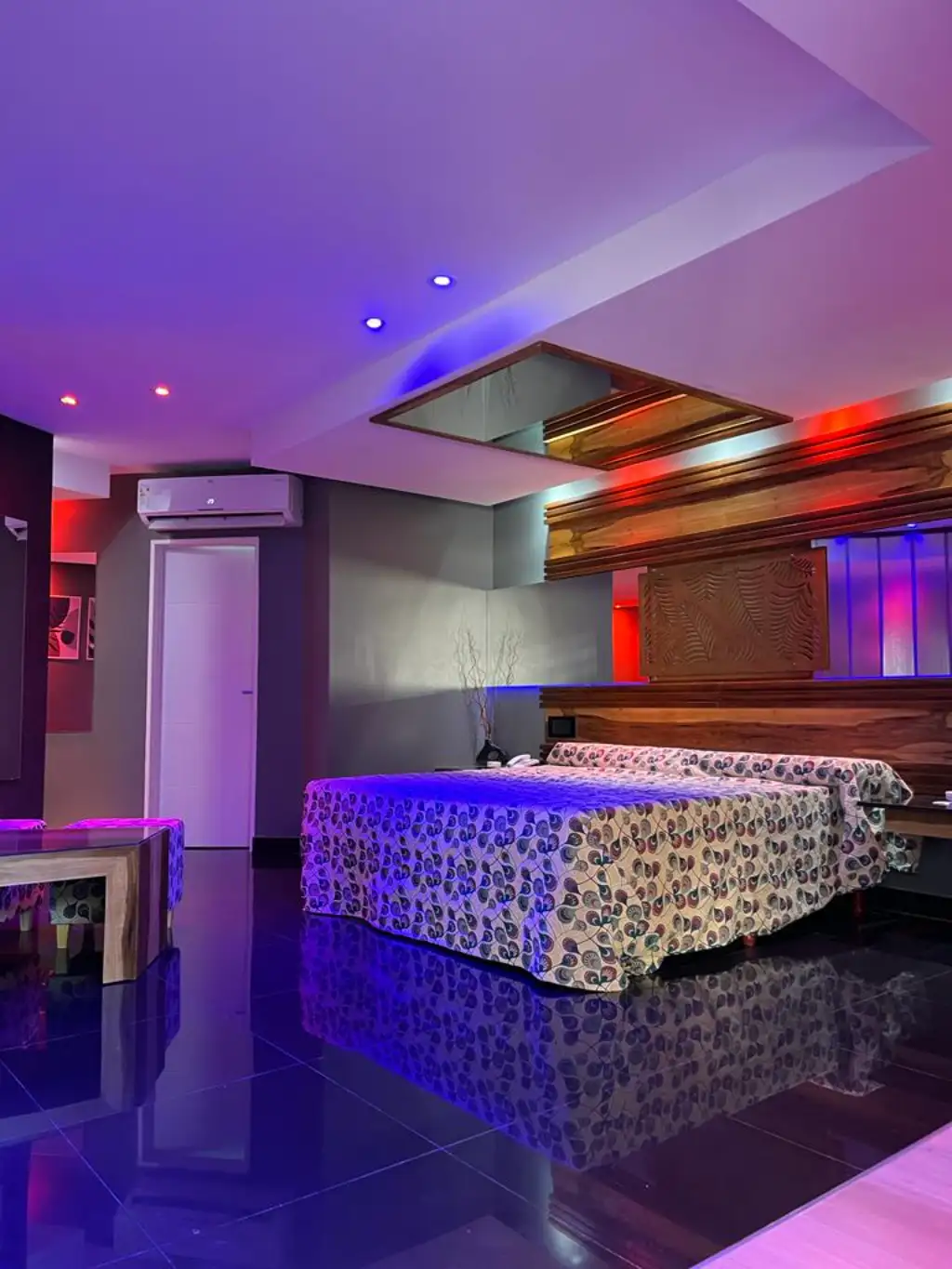 Suite temática para parejas en hotel, telo y albergue transitorio Classic en Don Torcuato