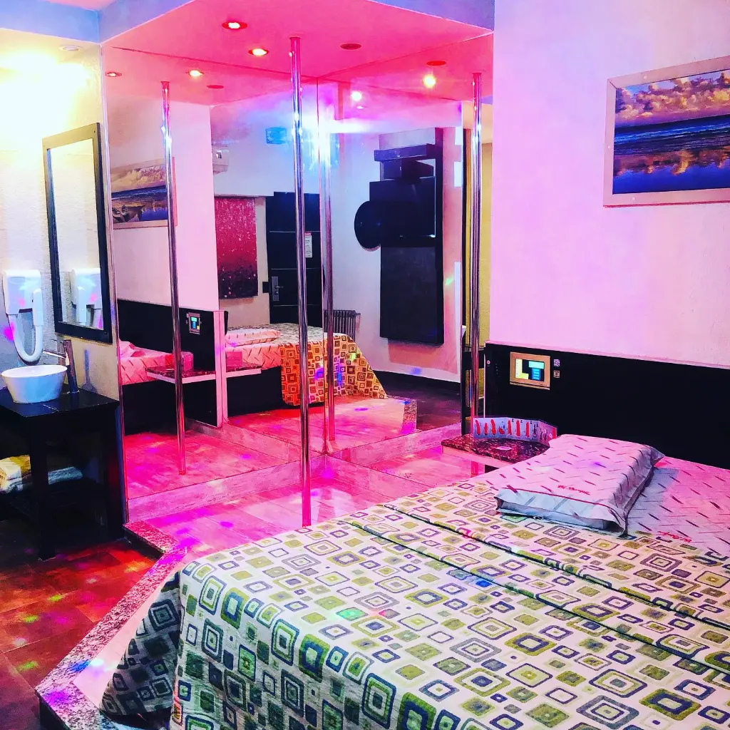 Suite con jardín íntimo y piscina en Hotel El Bosque San Justo