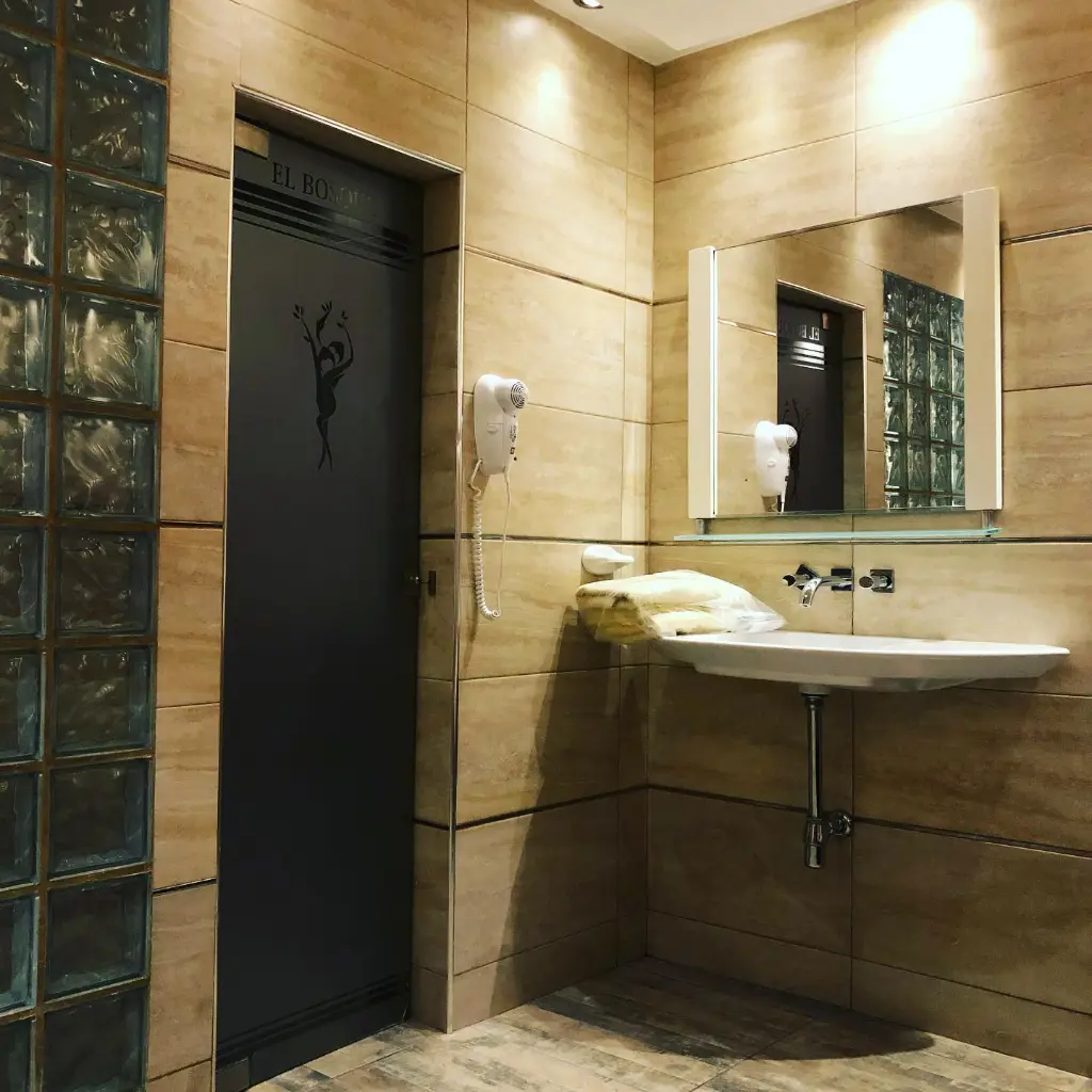 Suite romántica temática en albergue transitorio El Bosque, zona oeste