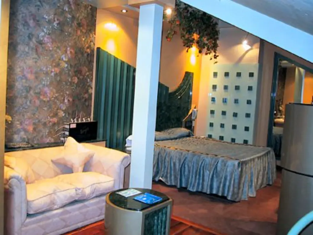 Albergue transitorio en Moreno con cochera individual