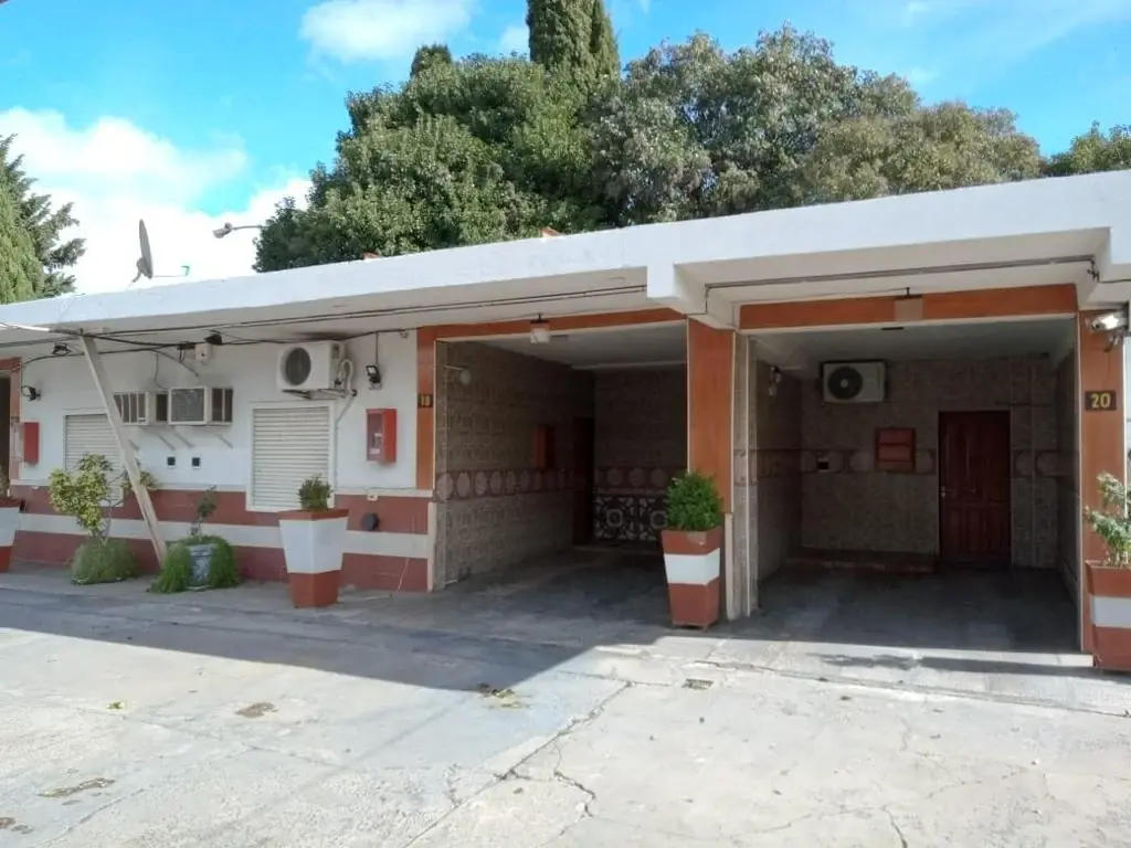 Suite temática para parejas en Isidro Casanova