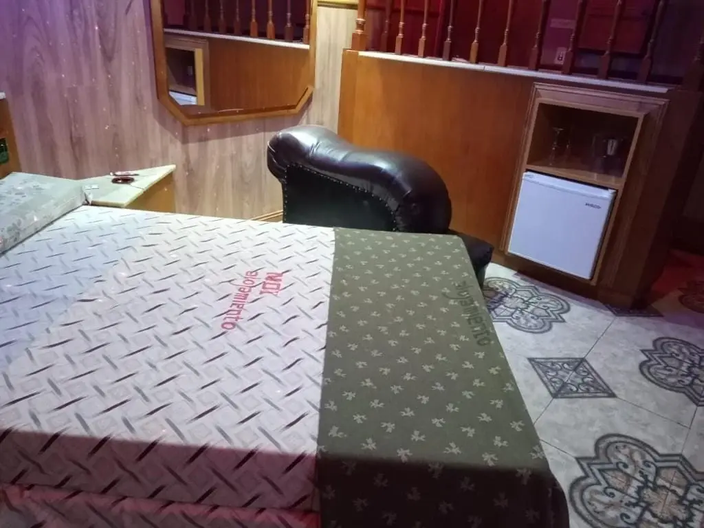 Cochera cerrada y ambiente íntimo en Noi