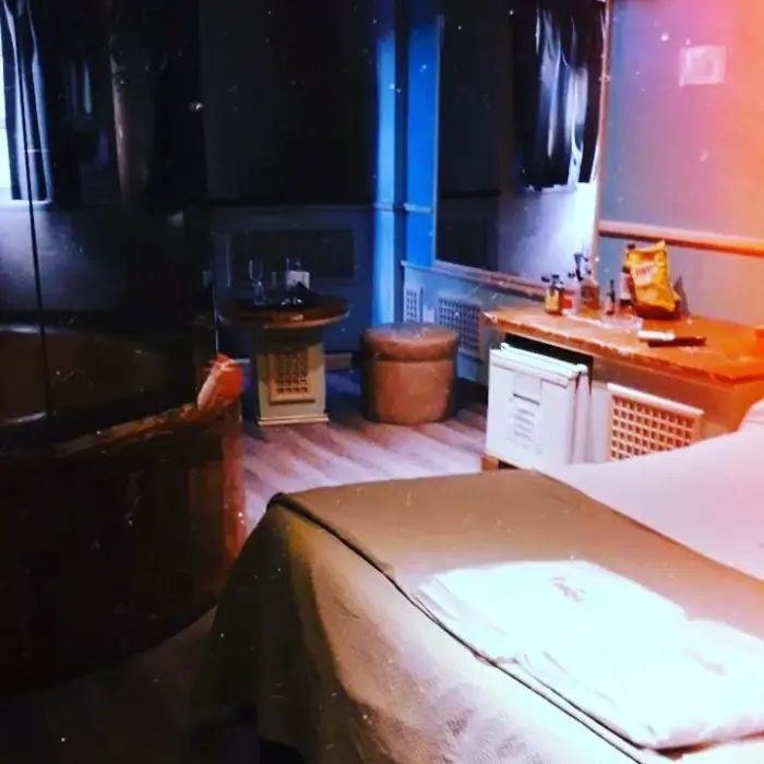 Habitación con jacuzzi privado en telo Paradise, Moreno Oeste