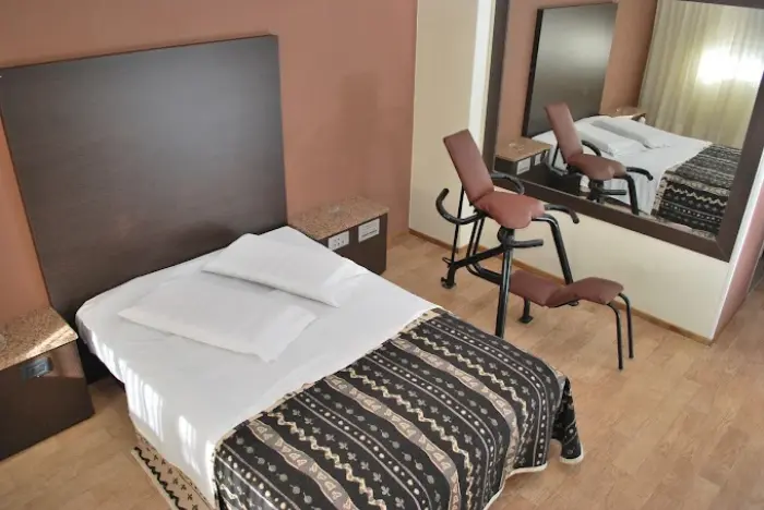 Suite con ducha escocesa en Paso del Rey para parejas