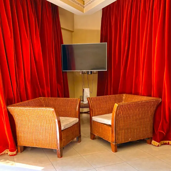 Cochera privada y habitación romántica en Punto G