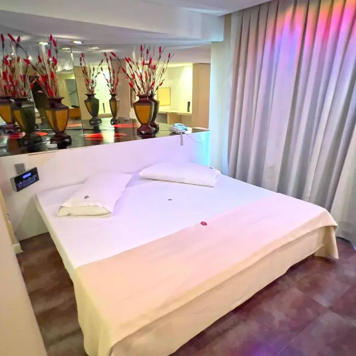 Ambiente reservado con ducha escocesa – Punto G Moreno