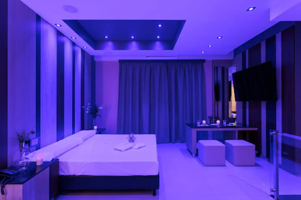 Suite temática con luces LED en Loma Hermosa