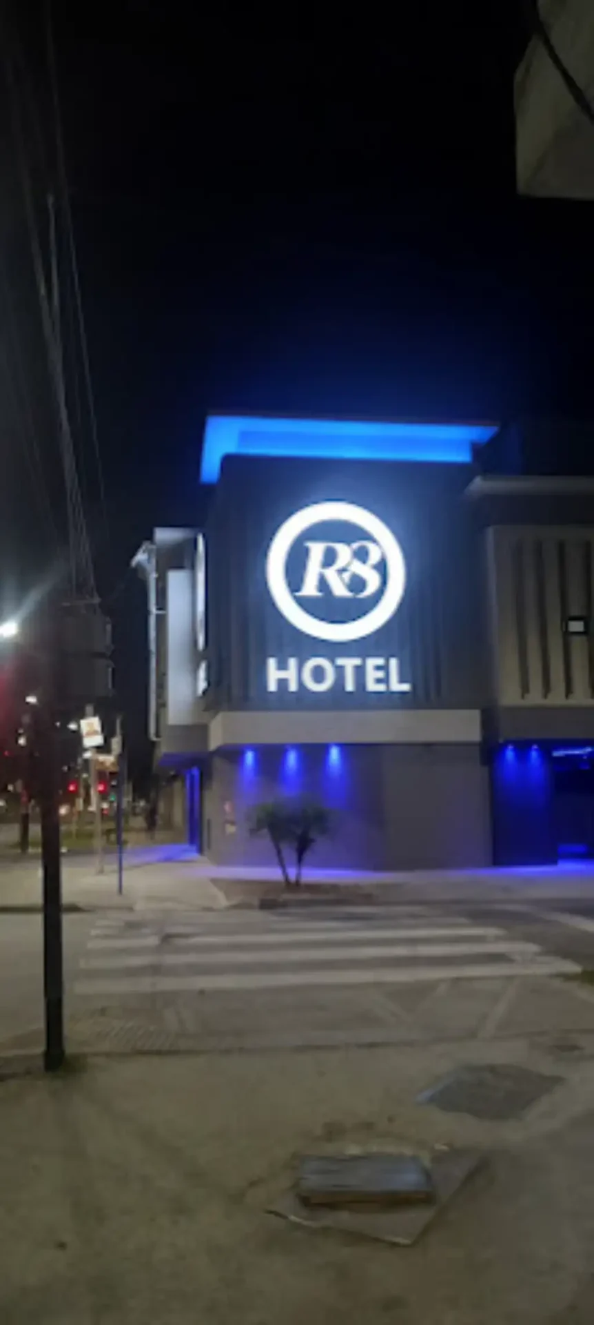 Jacuzzi privado en suite del telo R8, hotel discreto en Loma Hermosa