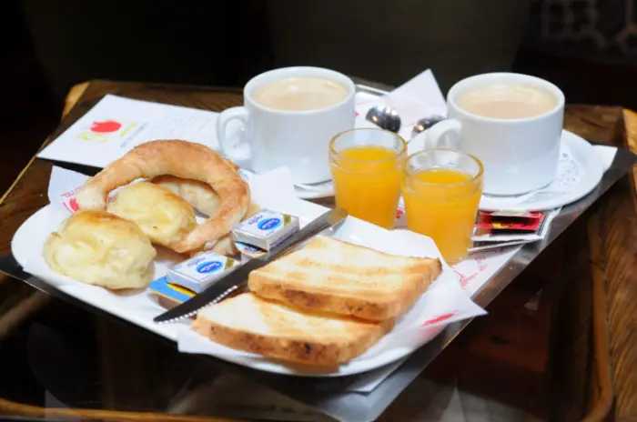 Tel o con ambiente íntimo y Wi‑Fi en Quilmes Oeste