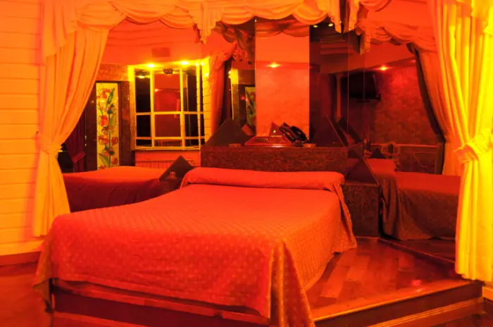 Cochera cerrada y discreta en Eros Quilmes Oeste