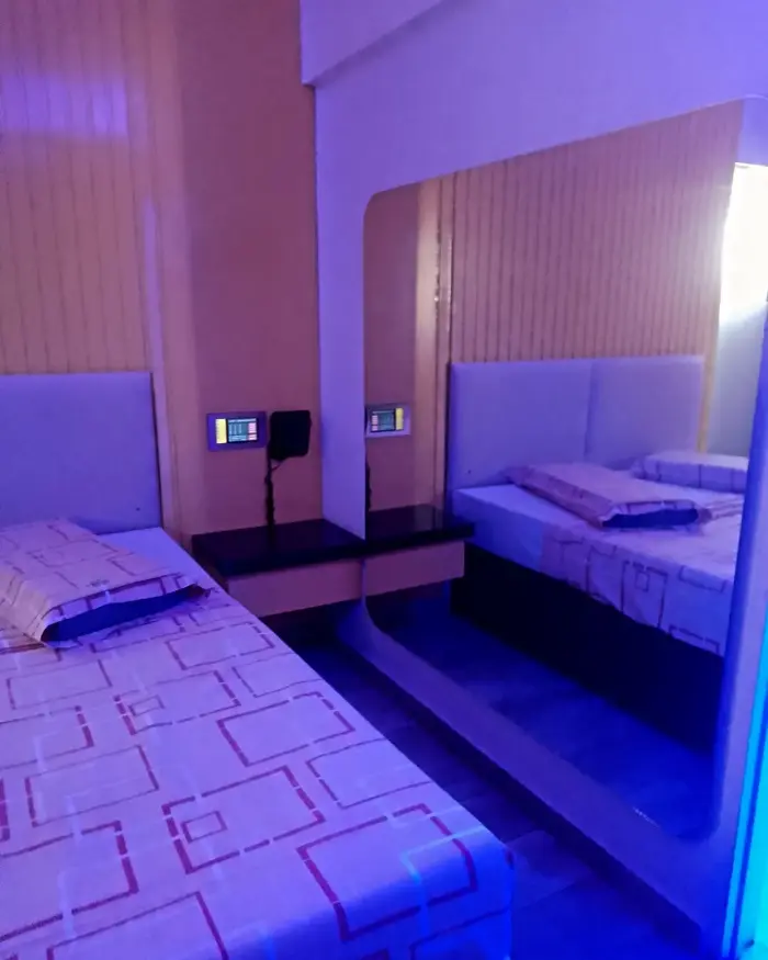 Albergue transitorio con cochera privada en zona sur Burzaco