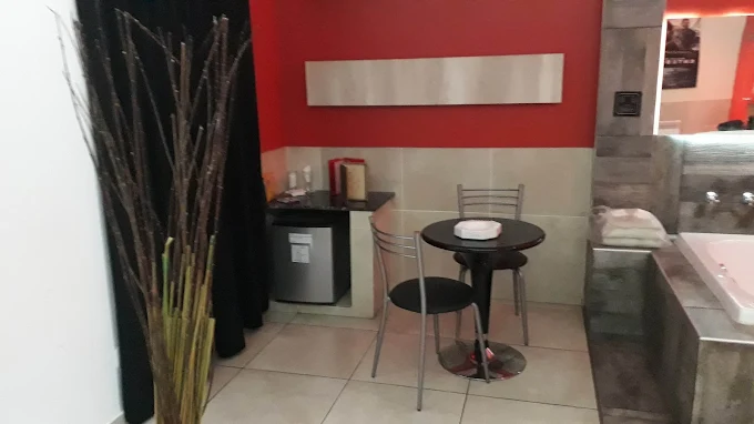 Albergue transitorio moderno con sauna en Lomas de Zamora