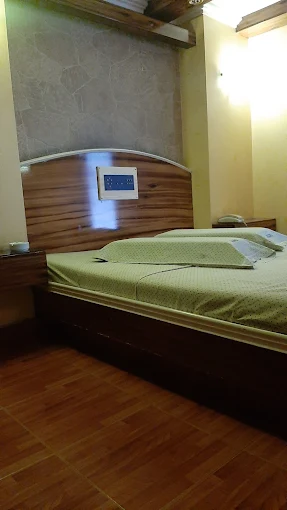 Habitación íntima con cochera privada en Quilmes