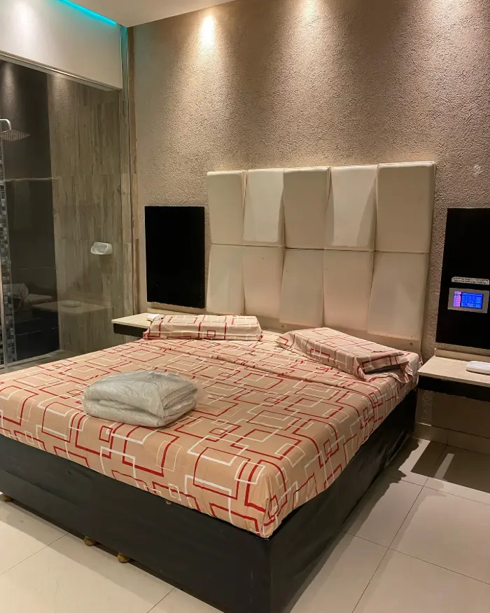 Habitación romántica con ambientación en Monto Grande