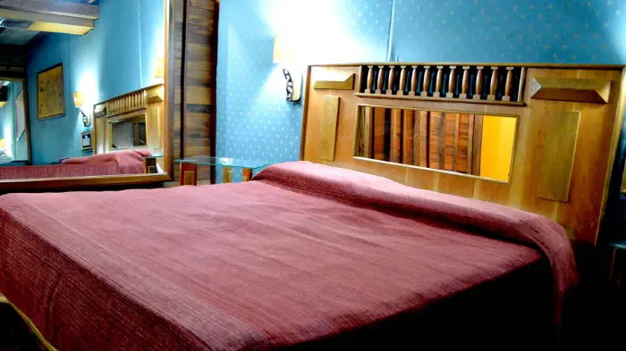 Suite de lujo para parejas en Hotel alojamiento Owen Quilmes