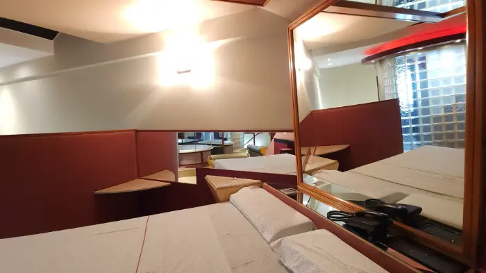 Albergue transitorio con cochera individual y diseño náutico en Quilmes