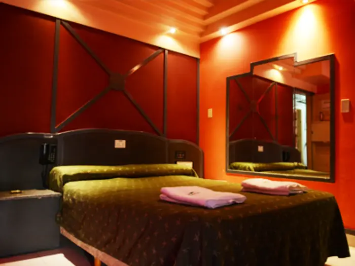 Habitación elegante con TV y frigobar en Ezeiza