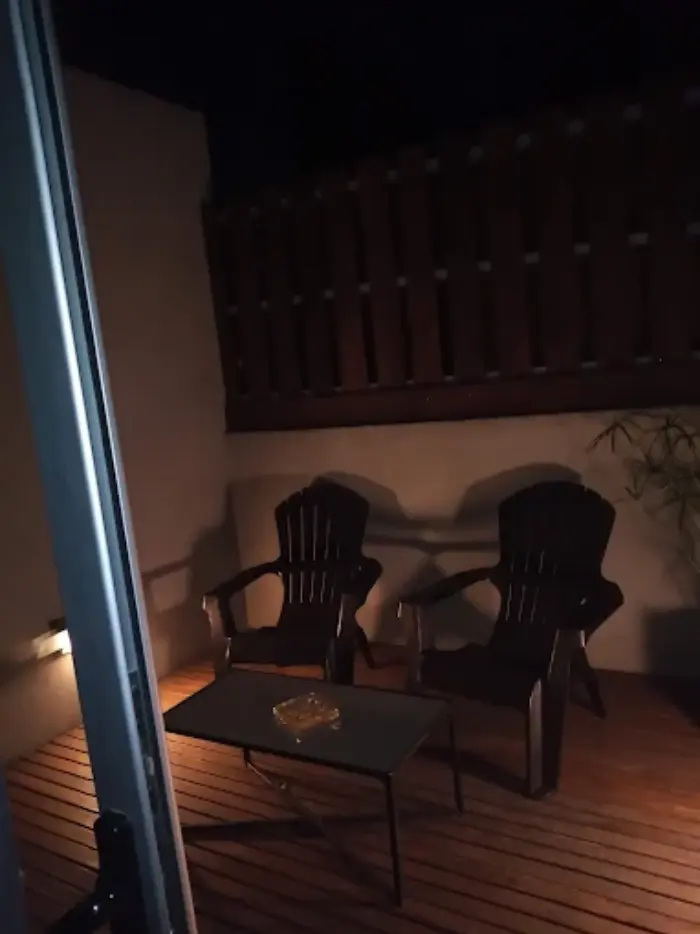 Habitación elegante con cochera privada en Berazategui