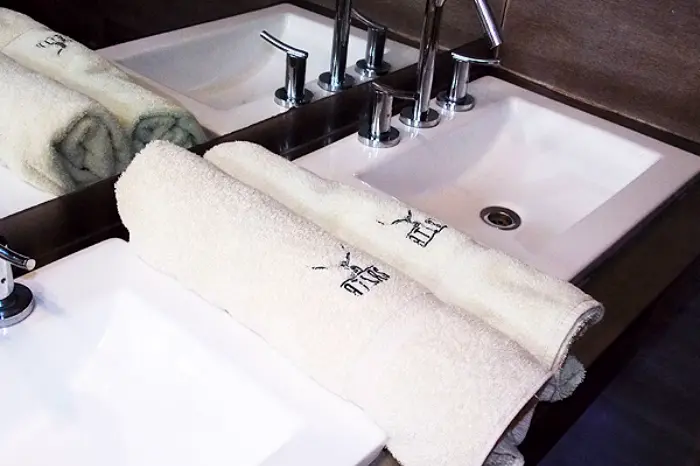 Suite con hidromasaje en Susurros Florencio Varela